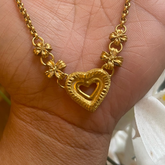 23k solid gold heart flower clover necklace - Picture 7 of 12